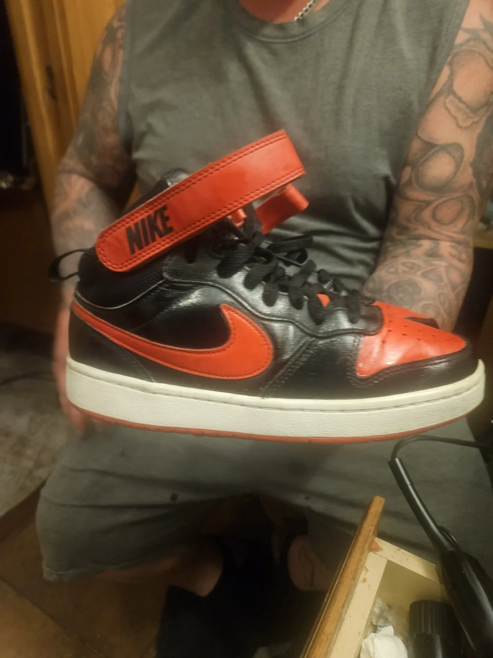 Nike Black and Red Kids Low-Top Strap Sneakers
